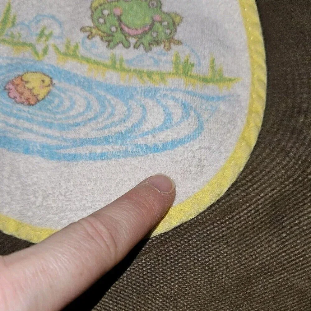 VTG Baby Bib Frog Butterfly Fish Water Yellow Trim